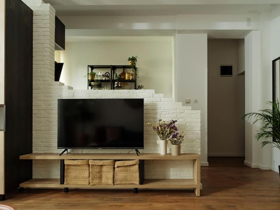 Central 5 Apartment - New Building & Parking Bucureşti Ngoại thất bức ảnh