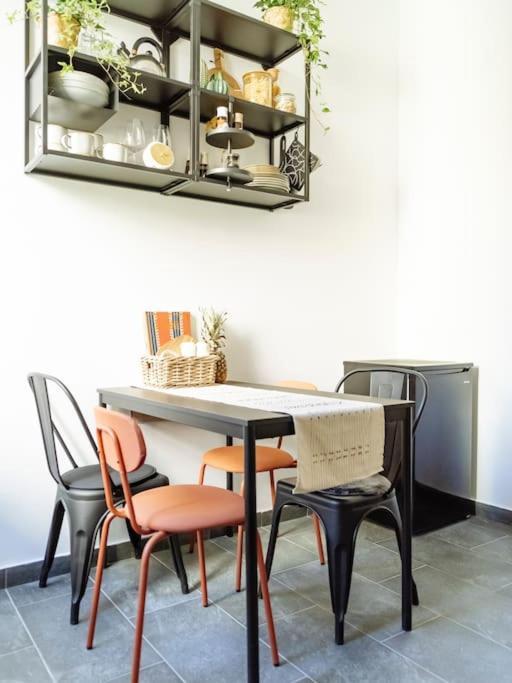 Central 5 Apartment - New Building & Parking Bucureşti Ngoại thất bức ảnh