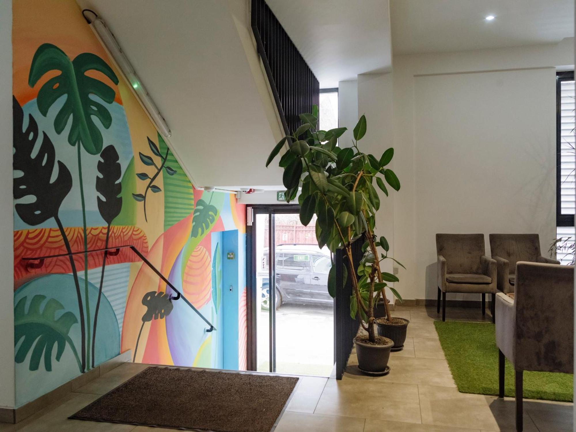 Central 5 Apartment - New Building & Parking Bucureşti Ngoại thất bức ảnh